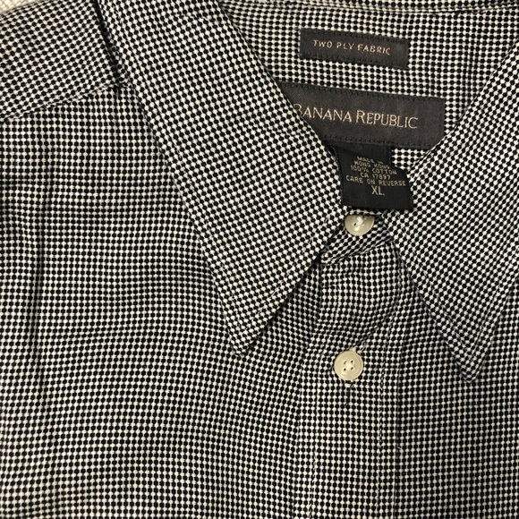 3 Banana Republic Shirts - Picture 5 of 8